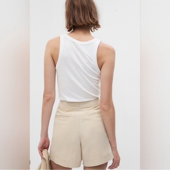 GAP Women’s Size 4 5″ SoftSuit Short Flat Front Khaki StoneTailored Cotton Blend - Picture 2 of 6